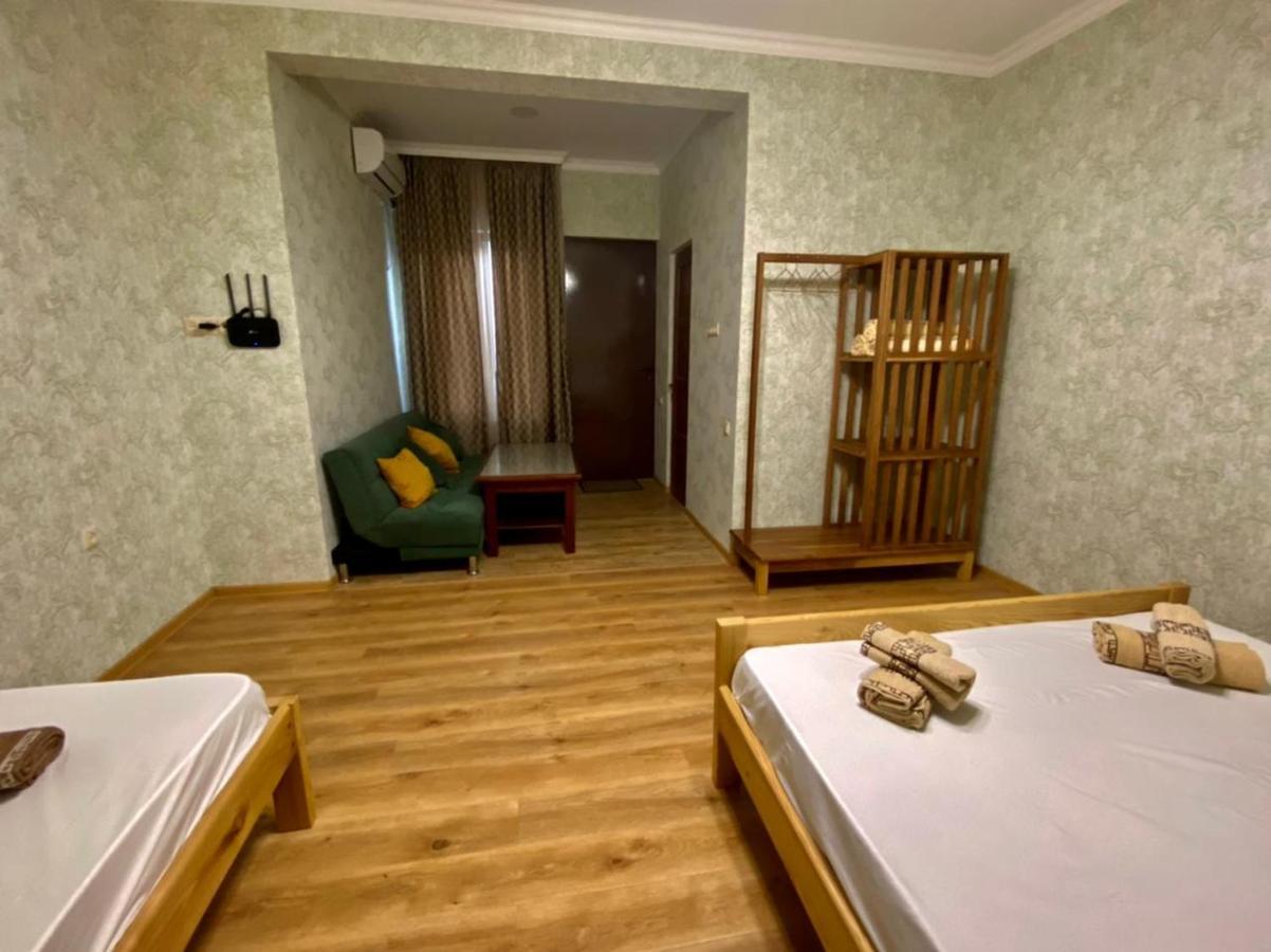 Guest House - Avlabari 第比利斯 外观 照片